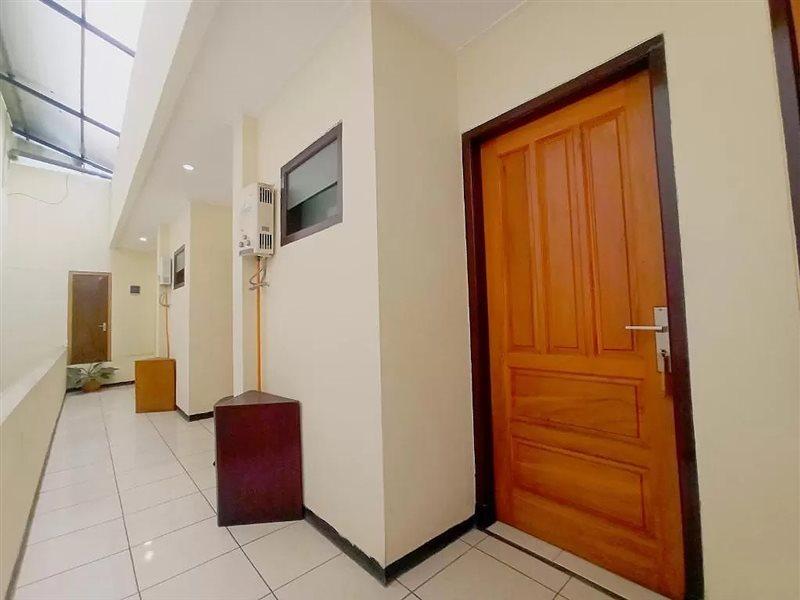 Hotel Palem 2 Syariah Malang Redpartner Exterior foto