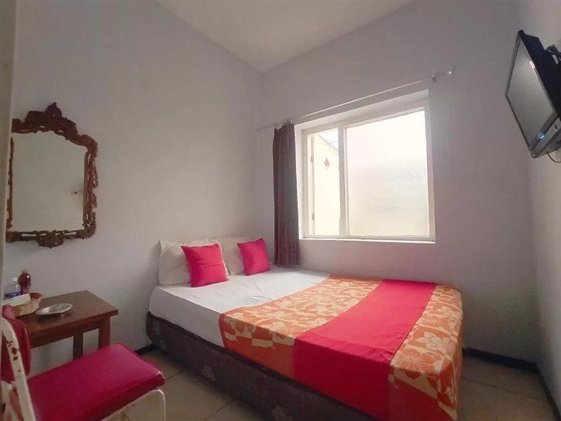 Hotel Palem 2 Syariah Malang Redpartner Exterior foto